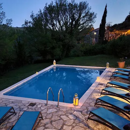 Sunrise Villa *